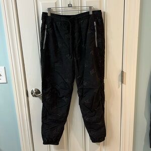 American Eagle men’s joggers